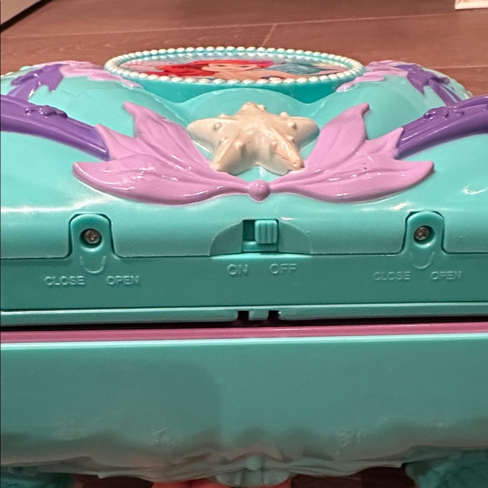Disney Ariel Vanity Set - Picture 6 of 6
